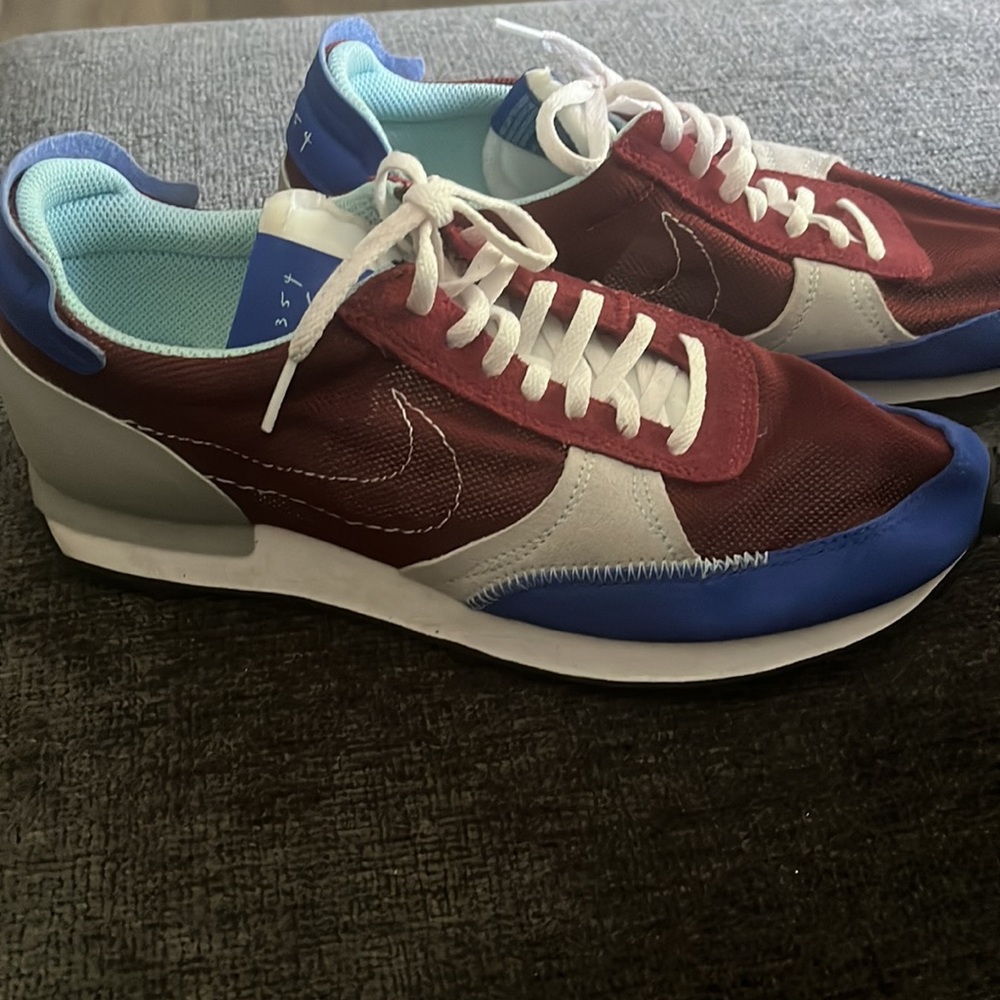 Nike Men's Red and Blue Sneakers